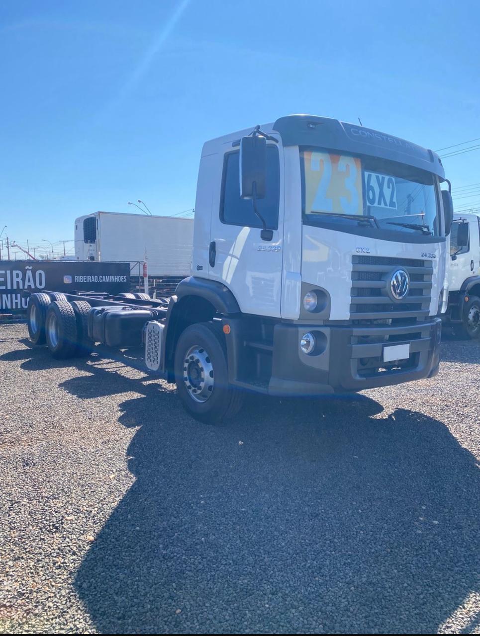 VOLKSWAGEN 24-330 6×2 – 2016