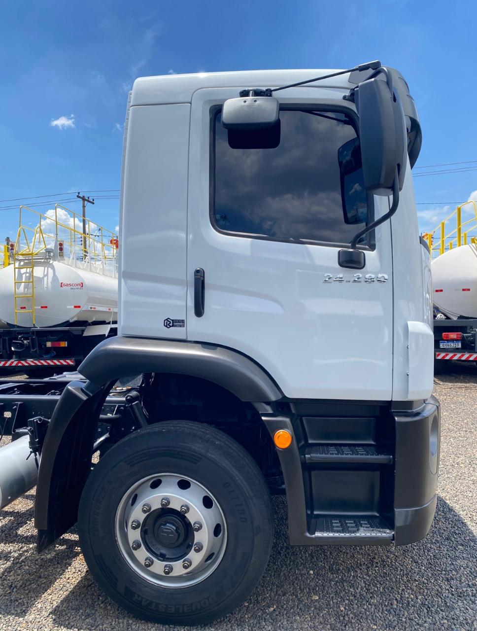 VOLKSWAGEN 24-280 6×2 – 2022