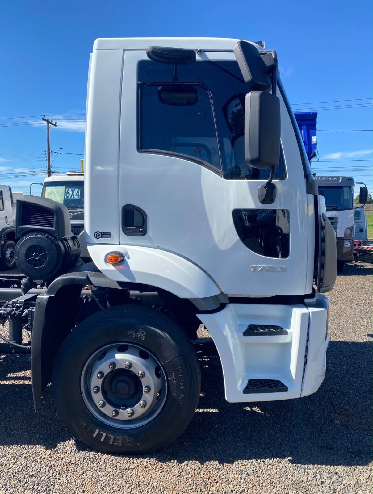 FORD CARGO 1723 4×2 – 2013